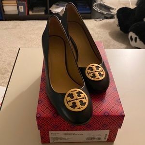 NWOT Tory Burch Perfect Black Benton Pumps